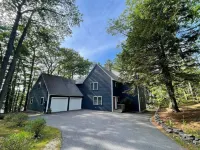 Sunny Waterfront Family Friendly Little Sebago Home - Wifi