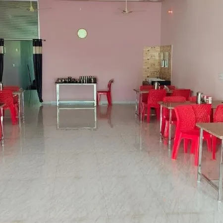 Kanak Hotel & Restaurant