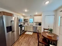 Lil Gem - near Bethel and HCMC Hotels in Paris