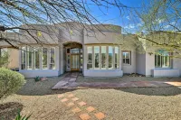 Stunning Cave Creek Home w/ Infinity Pool! - parking