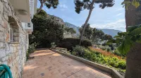 Spacious family villa overlooking the Mediterranean Hotel di Eze