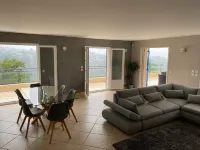 Spacious villa with pool in Nice