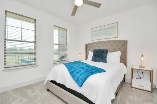 Luxe & Relaxing Gem ~ Pool &Gym~Long stays Welcome