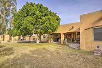 Tempe Escape w/ Patio & Bar - 11 Mi to Phoenix! - Homestays