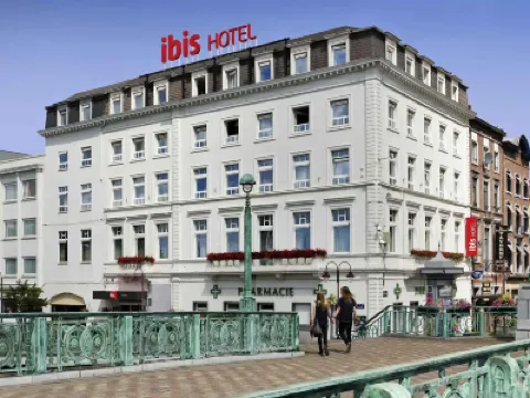 Ibis Charleroi Centre Gare Hotel a 