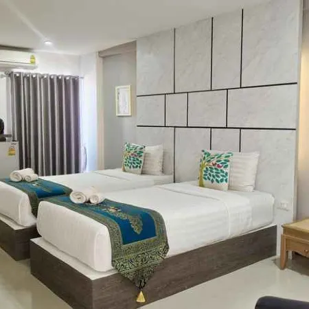 Wish Hotel Ubon Отели рядом с достопримечательностью «Муниципалитет Убонрачатхани»