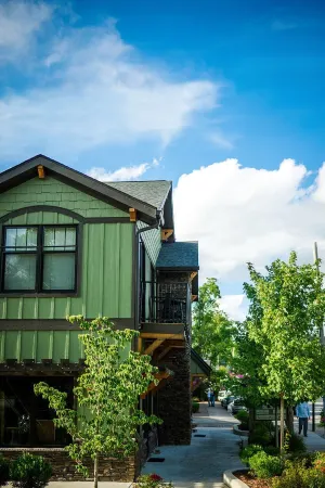 Dogwood at Main & Pine Отели в г. Blowing Rock