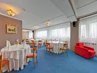 Sevastopol Classik Hotel โรงแรมใกล้สถานีรถไฟใต้ดิน Kantemirovskaya