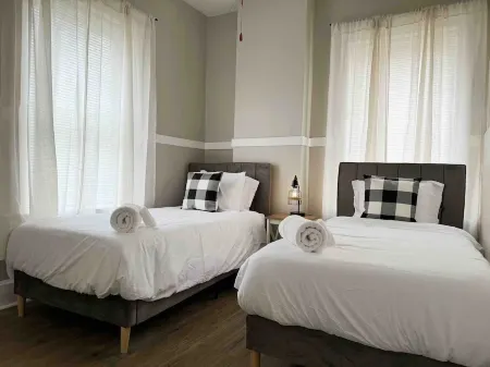 Cherry Street Retreat A