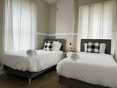 Cherry Street Retreat A