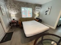 Spacious Cottage 1.5 Mi To Beach Kitchen W&D King Bed Dock On The Imperial River