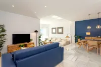 Genteel Home Royal Gardens - 2-Star