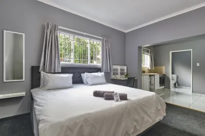 Inn & Out Sandton Hoteles en 