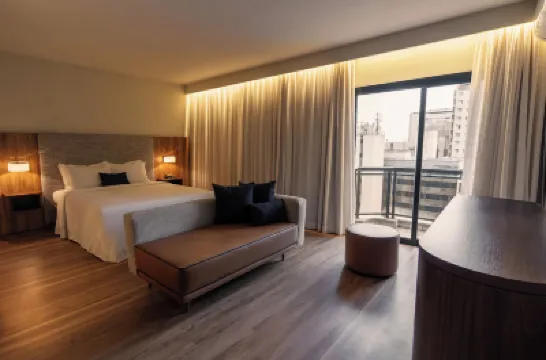 Estanplaza Nações Unidas Hotels near Berrini