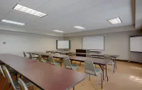 Sleep Inn & Suites Prince George Near Fort Lee - Parkplatz