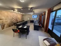 Kyriad Vitrolles- Marseille Aeroport - Pet friendly