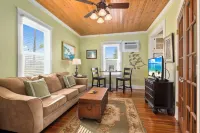 老科羅拉多旅館