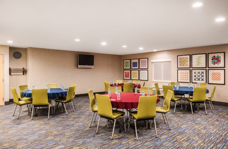 Holiday Inn Express Warrenton by IHG photo 5