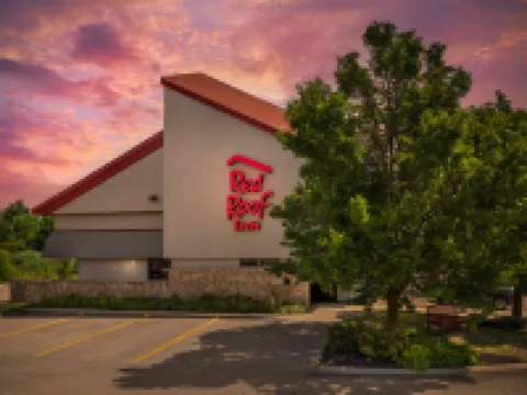 Red Roof Inn Erie - I-90 Hotels in Summit Township