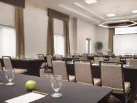 Hilton Garden Inn Birmingham Downtown Отели рядом с достопримечательностью «Научный Центр МакУэйн»