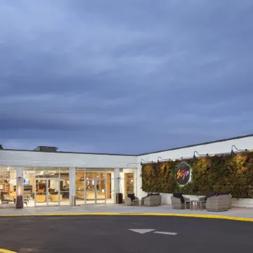 Scp Colorado Springs Hotel Отели рядом с Аэропорт Петерсон-Филд