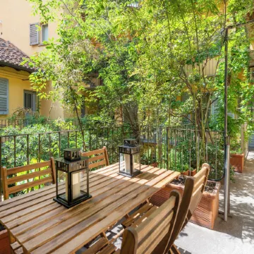 Milan Royal Suites - Centro Brera Отели рядом с достопримечательностью «Ла Скала»