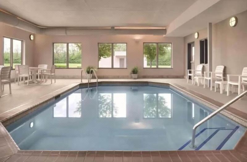 Country Inn & Suites by Radisson, Billings, MT photo 2