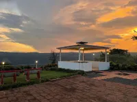 The Breeze Valley Hotels in Dhangarwadi