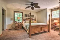 Mtn-View Cabin w/ Hot Tub in Sevierville! - واي فاي