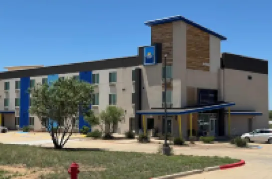 Days Inn & Suites by Wyndham Colorado City/I-20