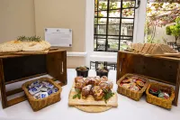Queens Hotel by Bon Hotels - sarapan