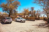 Lodge Quelana - Parking