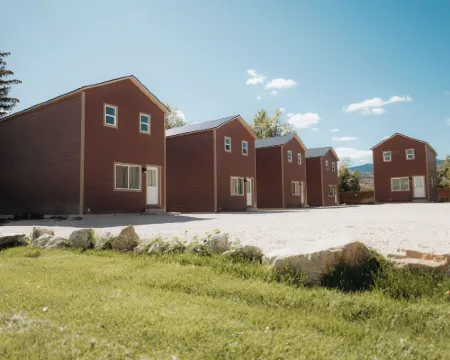 The iron horse inn Hotels in Rich County