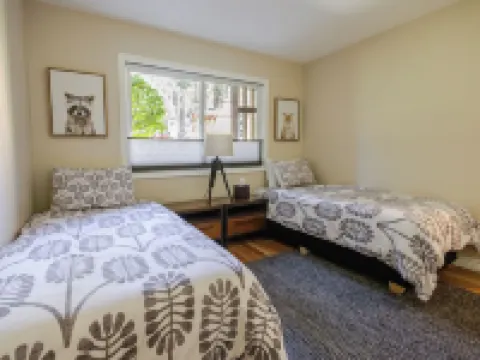 Heavenly Ski 10-Min, Pickleball, Private Beach, EV Hotels in Zephyr Cove–Round Hill Village