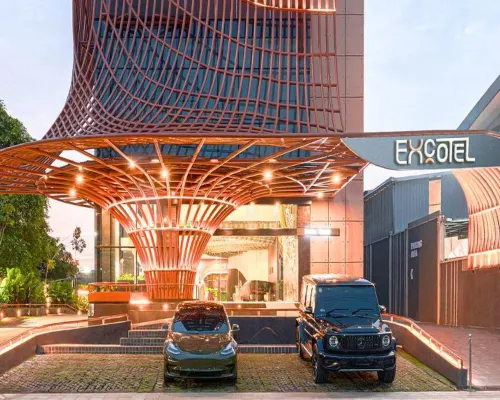EXCOTEL Design Hotel Surabaya Hotels in Wonocolo