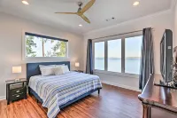 Beautiful Waterfront Getaway w/ Dock! - Bintang 3