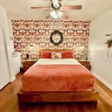 Entire Casita and Cal king bed, sofa bed and kitchen just minutes from Temecula.