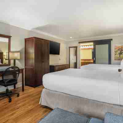 Dry Creek Inn Mod Collection by Sonesta Rooms