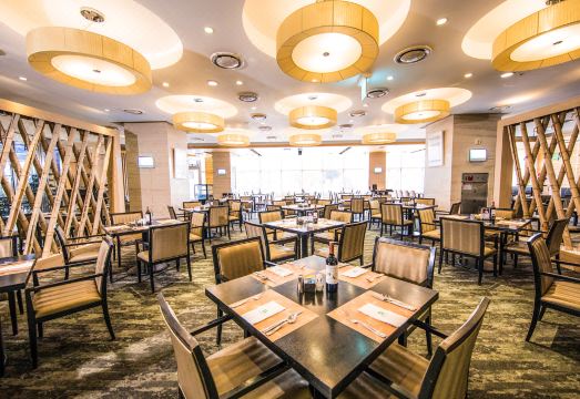 홀리데이 인 광주 수영장 이미지