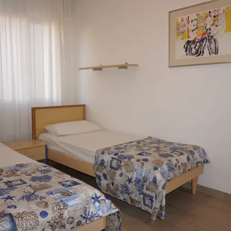 Cozy Villa with Private Garden - Beahost
