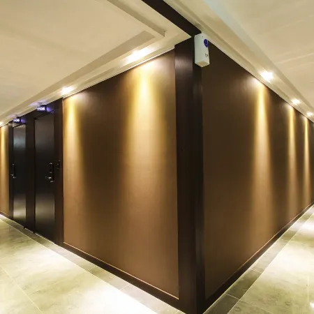 Amada Motel Goyang Отели рядом с достопримечательностью «Библиотека «Карам»»