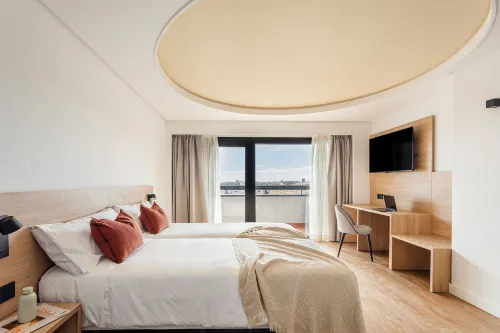 B48 Valencia Feria Hotels in Paterna