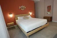 Ross Family Suites - 3-Star