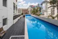 Auckland Harbour Suites - С бассейном
