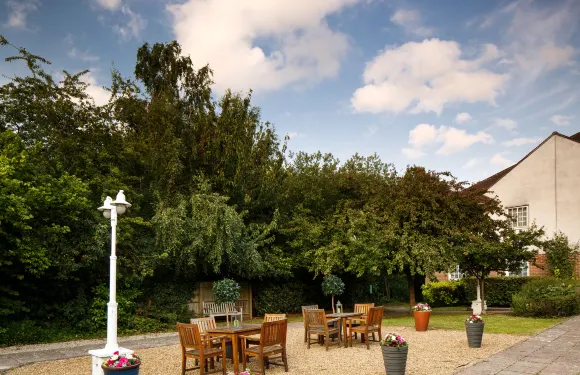 坦布里奇韋爾斯美居酒店