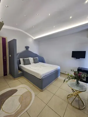 Golden Flower Hotel Hotels in 