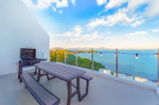 Yeosu Moine Pool Villa