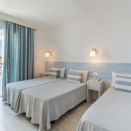 Fergus Club Pineda Splash Отели в г. Пинеда-де-Мар