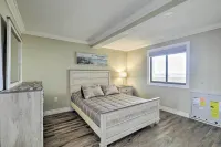 Waterfront Resort Condo w/ Private Beach & Pool - balcony