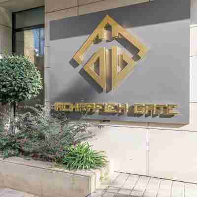 Achrafieh Gate - Modern 3-BR Apartments Hotel Exterior